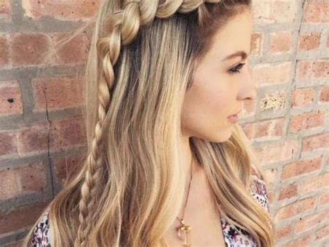 15 trenzas con cabello suelto que puedes hacerte fácil。